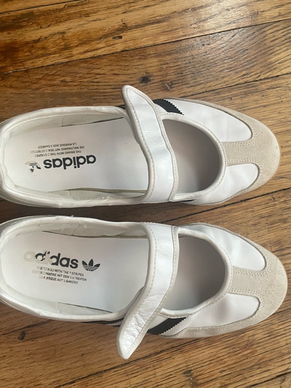 Adidas Samba Jane’s, Size 9 - Picture 3 of 5